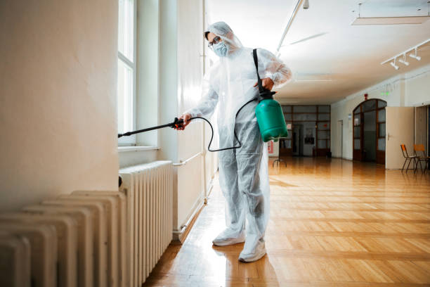 Best Best Pest Control Companies  in Coralville, IA